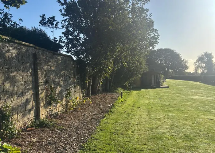 Kemping Yellowhammer Hut At Carr House Farm *