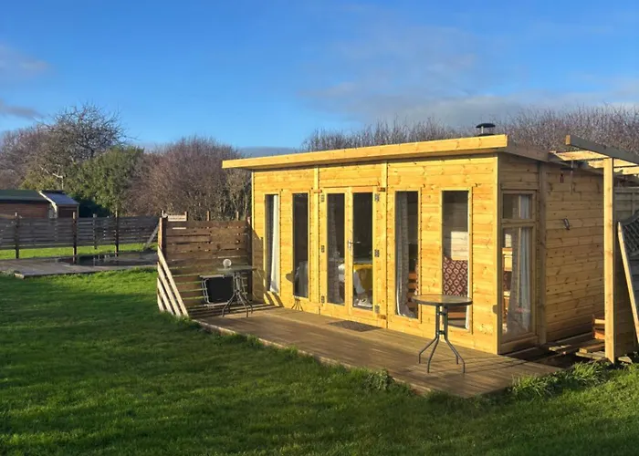 Kemping Yellowhammer Hut At Carr House Farm Cayton